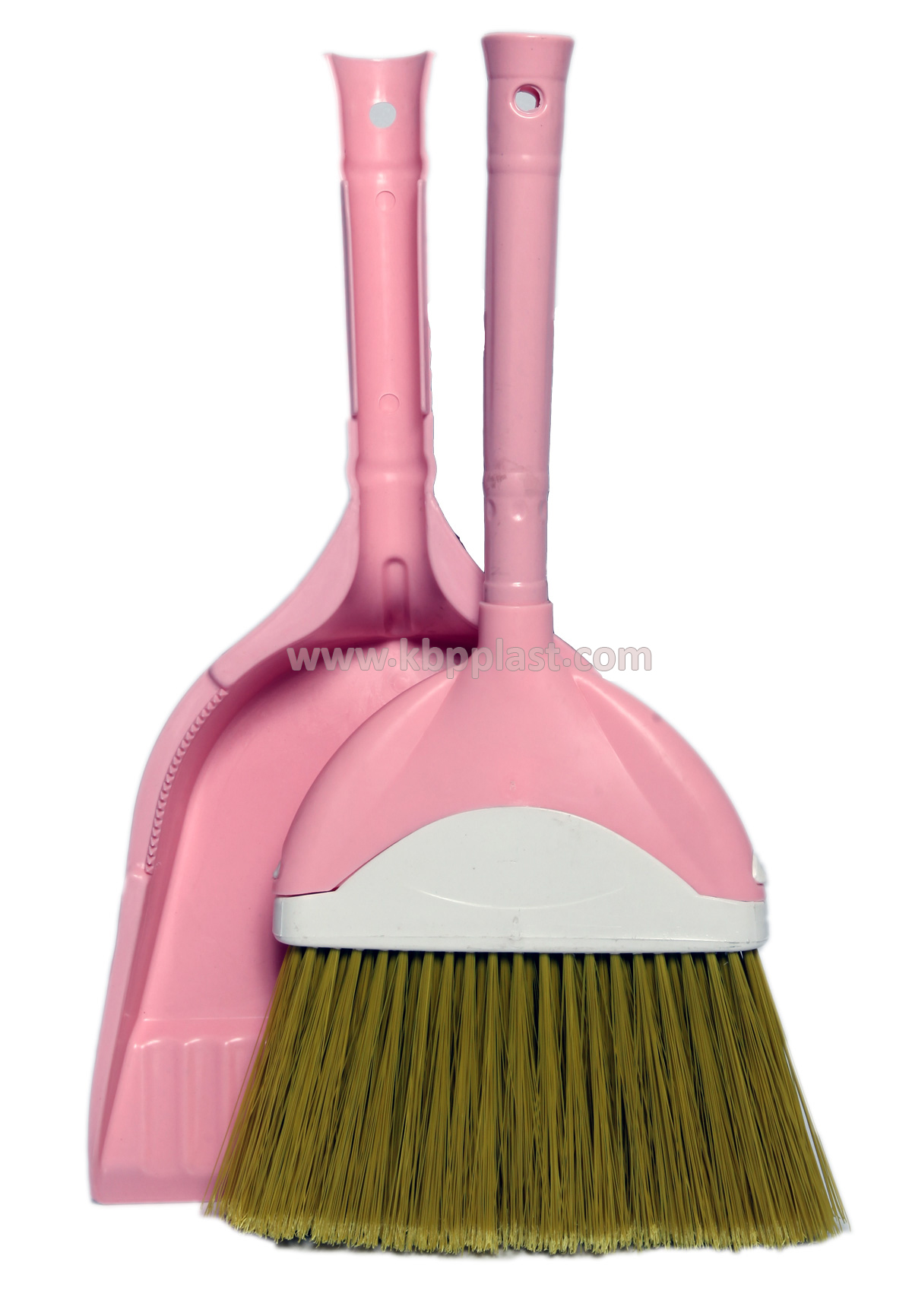 broom & dustpan (KM)